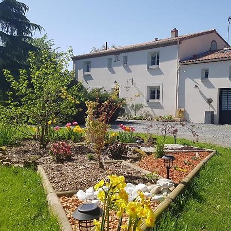 La Grange D'Helene Bed & Breakfast Cholet Dış mekan fotoğraf